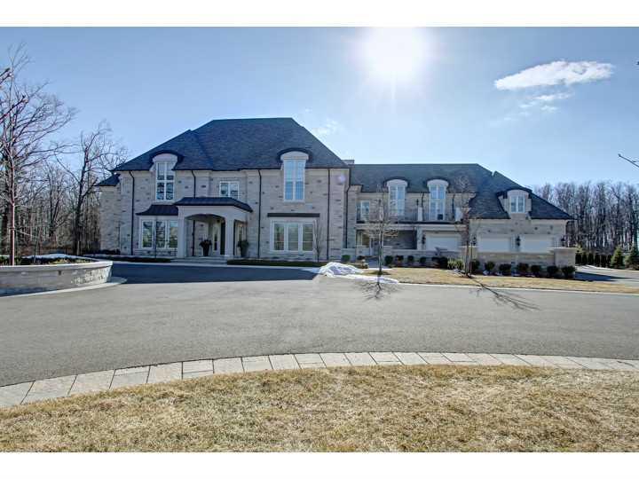 4472 escarpment drive, burlington